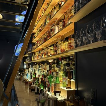 Bridges & Bourbon - New American Near Me - Pittsburgh, Pennsylvania