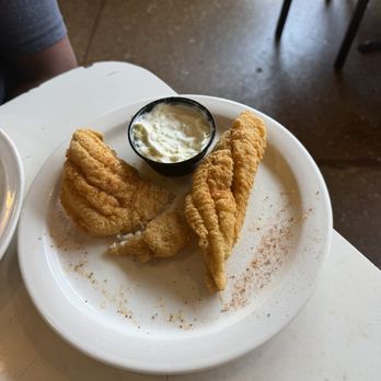Blues City Cafe - Cat fish - Southern Near Me - Memphis, Tennessee