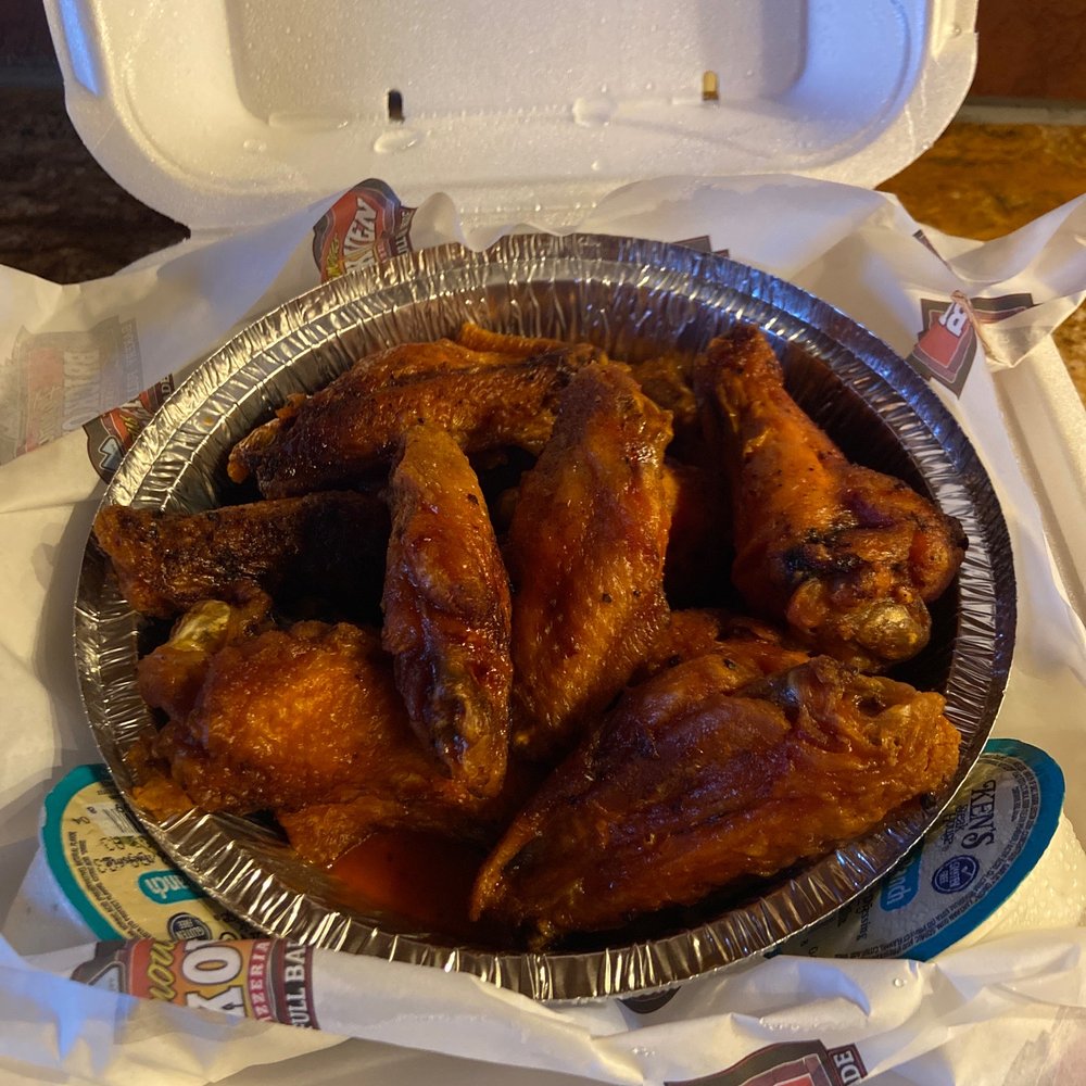 Famous Brick Oven Pizzeria - Hot wings - Pizza Near Me - Beech Mountain, North Carolina Famous Brick Oven Pizzeria - Hot wings - Pizza Near Me - Beech Mountain, North Carolina
