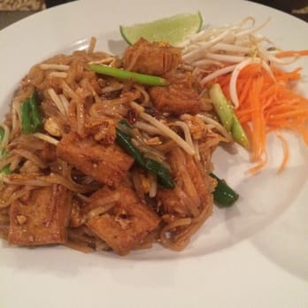 Turmeric Thai Kitchen - Tofu Pad Thai - Thai Near Me - La Jolla, California Turmeric Thai Kitchen - Tofu Pad Thai - Thai Near Me - La Jolla, California