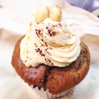 Riverhill Coffee Bar - Peanut butter and jelly cupcake, vegan. - Coffee & Tea Near Me - Glasgow, GLG Riverhill Coffee Bar - Peanut butter and jelly cupcake, vegan. - Coffee & Tea Near Me - Glasgow, GLG