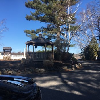 Kittery Inn and Suites - Hotels Near Me - Kittery, Maine Kittery Inn and Suites - Hotels Near Me - Kittery, Maine