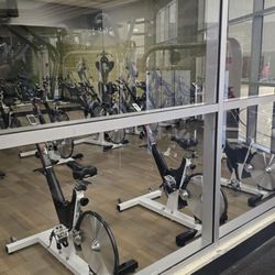 LA Fitness - Spin studio