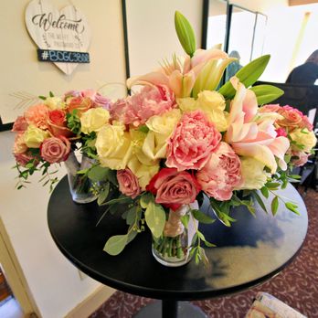 Blackistone Florist - Bride and Bridesmaids Bouquets - Florists Near Me - San Jose, California