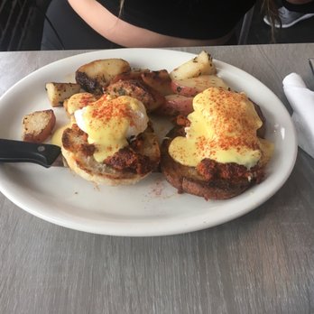 Millie's Cafe - Pasadena - Chorizo Benedict - Breakfast & Brunch Near Me - Pasadena, California