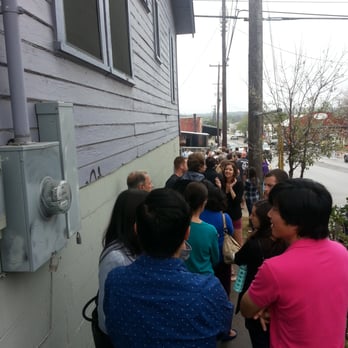 la Barbecue - Line at 10:45 - Barbeque Near Me - Austin, Texas la Barbecue - Line at 10:45 - Barbeque Near Me - Austin, Texas