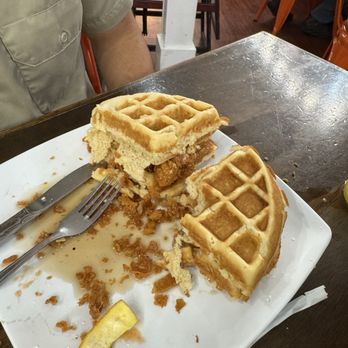 BISCUITS & BUNS ON BANKS - Updated September 2025 - 1122 Photos & 784