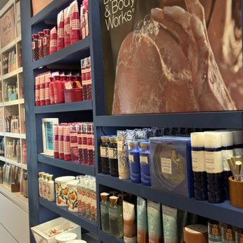 Bath & Body Works - Cosmetics & Beauty Supply Near Me - Atlanta, Georgia