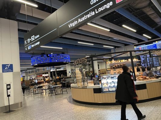 Melbourne Airport by null