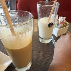 Cafe del Profesor - Café y limonada de coco