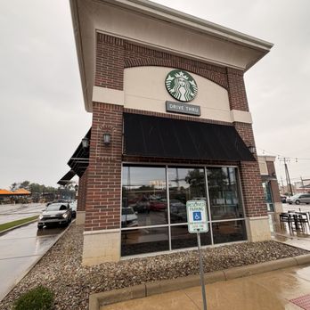 Starbucks - Coffee & Tea Near Me - Lorain, Ohio Starbucks - Coffee & Tea Near Me - Lorain, Ohio