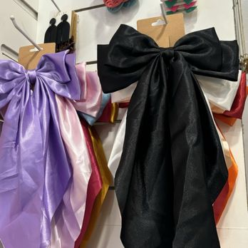 Urban Finds Boutique - Lots of hair accessories here! - Women's Clothing Near Me - Keystone Heights, Florida Urban Finds Boutique - Lots of hair accessories here! - Women's Clothing Near Me - Keystone Heights, Florida