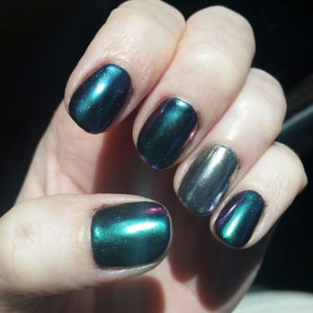 Hands Down - same nails but in sunlight, i loveee the variation in color - Nail Salons Near Me - Claremont, California