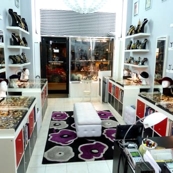 Campania30 - Antiques Near Me - Milan, Michigan