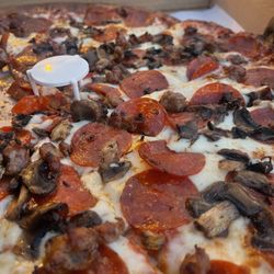 Fattes Pizza