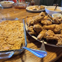 Hash brown casserole and fried chicken Hash brown casserole and fried chicken