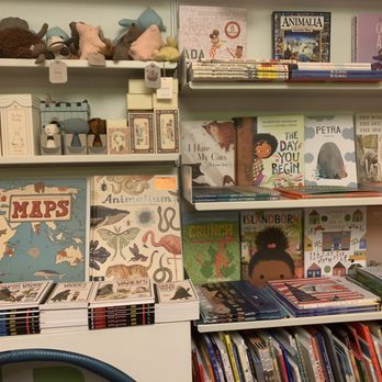 Posman Books - Bookstores Near Me - New York, New York Posman Books - Bookstores Near Me - New York, New York