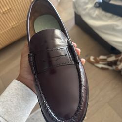 Dom's Shoe Repair - Shoes