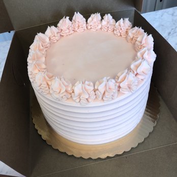 The Cupcake Queen - Strawberries & cream cake - Desserts Near Me - Waxhaw, North Carolina The Cupcake Queen - Strawberries & cream cake - Desserts Near Me - Waxhaw, North Carolina