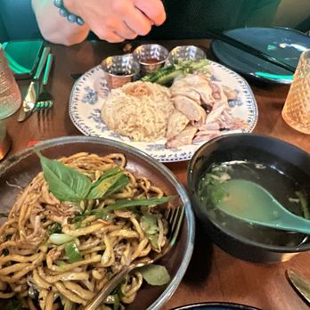 Straits - Honolulu - Asian Fusion Near Me - Honolulu, Hawaii