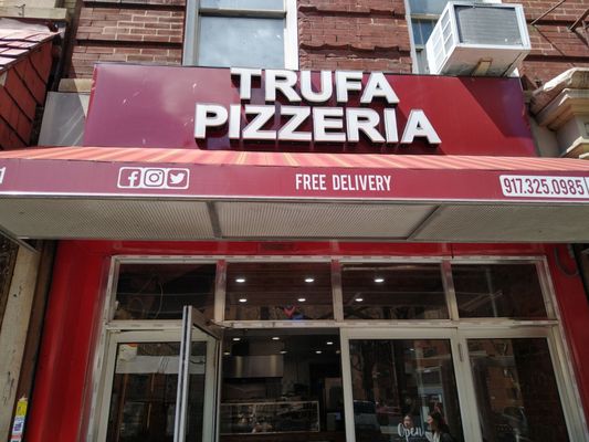 Trufa Pizzeria by null