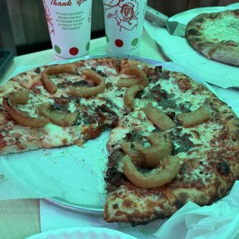 Ray's Pizzaria N.Y. Style - UFO - Pizza Near Me - San Antonio, Texas Ray's Pizzaria N.Y. Style - UFO - Pizza Near Me - San Antonio, Texas