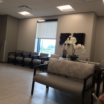 Florida Orthopaedic Institute - Waiting Room - Orthopedists Near Me - Brandon, Florida Florida Orthopaedic Institute - Waiting Room - Orthopedists Near Me - Brandon, Florida