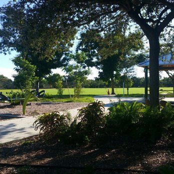 Country Lake Park - Parks Near Me - Hialeah, Florida