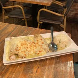 Central Mexicana - Enchiladas chicken.