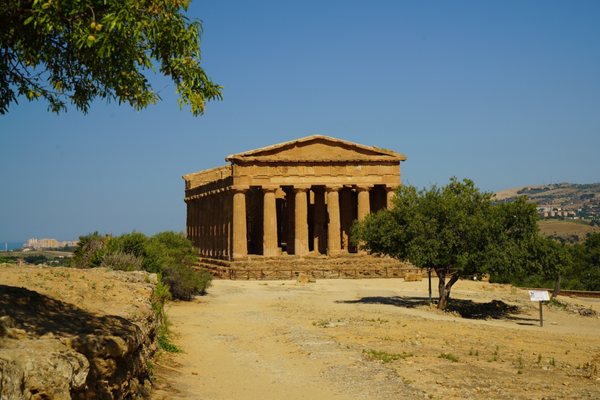 Temple of Heracles by null