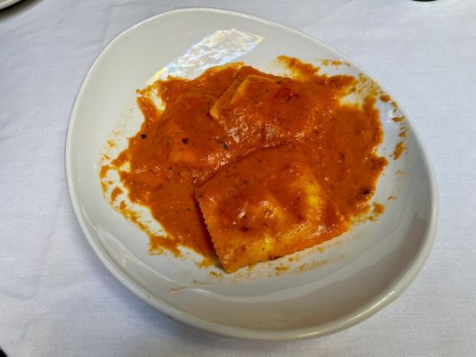 Pellicci's by null