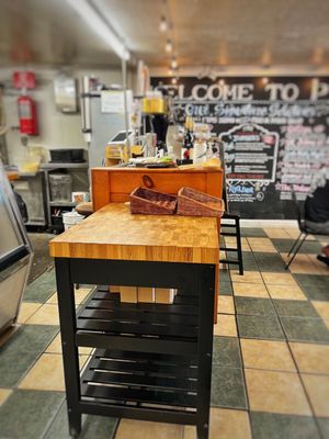 Pinegrove Market and Deli by null