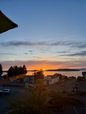 Topside Bar & Grill by null