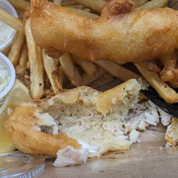 Engine Co No 28 - I dug the cod out of the breading because I couldn't eat that much gooey breading. - American Near Me - Los Angeles, California