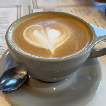 Harry's Restaurant - Latte - Breakfast & Brunch Near Me - Houston, Texas