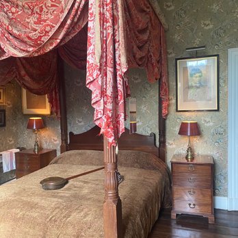 Dunvegan Castle - Landmarks & Historical Buildings Near Me - Dunvegan, HLD Dunvegan Castle - Landmarks & Historical Buildings Near Me - Dunvegan, HLD
