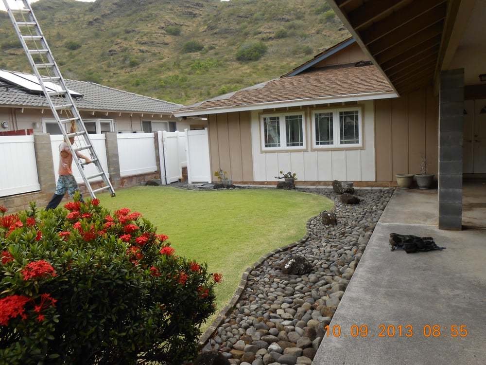 Slide of R.S. Toyama Roofing Service