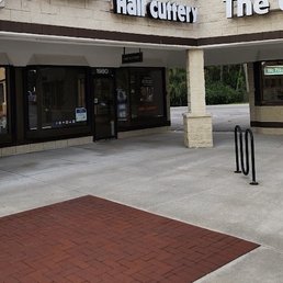 Front of salon Front of salon