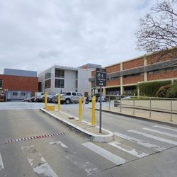 UCLA Dental Clinics - Small parking lot more than 2 hrs