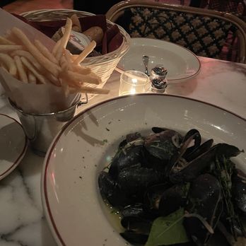 Le Diplomate - Brasseries Near Me - Washington, DC, District of Columbia