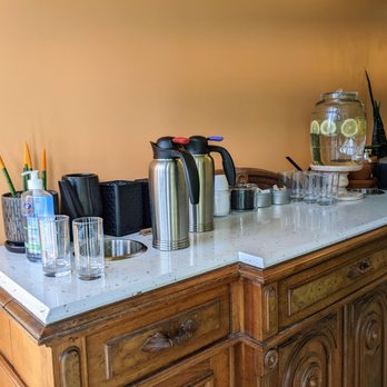 Ten Toes Coffee House - a counter with a variety of items on it - Coffee & Tea Near Me - Ottawa, Ontario Ten Toes Coffee House - a counter with a variety of items on it - Coffee & Tea Near Me - Ottawa, Ontario