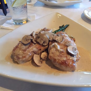 Currents Restaurant - Seafood Near Me - Tarpon Springs, Florida Currents Restaurant - Seafood Near Me - Tarpon Springs, Florida