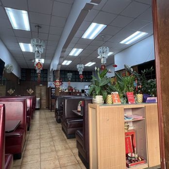 Ying Kee Restaurant - Inside - Cantonese Near Me - Oakland, California Ying Kee Restaurant - Inside - Cantonese Near Me - Oakland, California