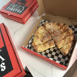 Pizza Pirates - Cheese bread