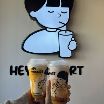 Hey Yogurt - Mango (left) Peach (right) - Ice Cream & Frozen Yogurt Near Me - San Mateo, California