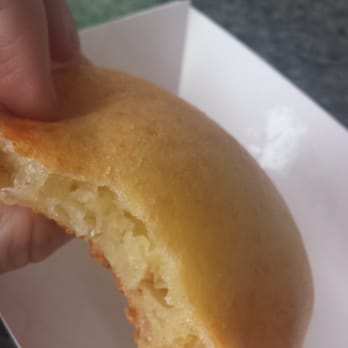 La Antioquena - Fresh out of the oven... - Colombian Near Me - Pembroke Pines, Florida
