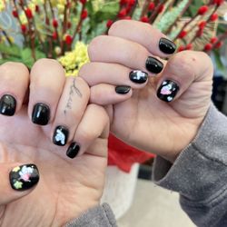 J Nails Bar