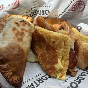 Cortaditos - Union City - Bacon and egg croissant - Sandwiches Near Me - Union City, New Jersey