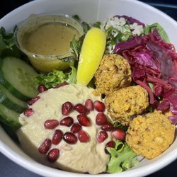 Pret A Manger - Falafel salad