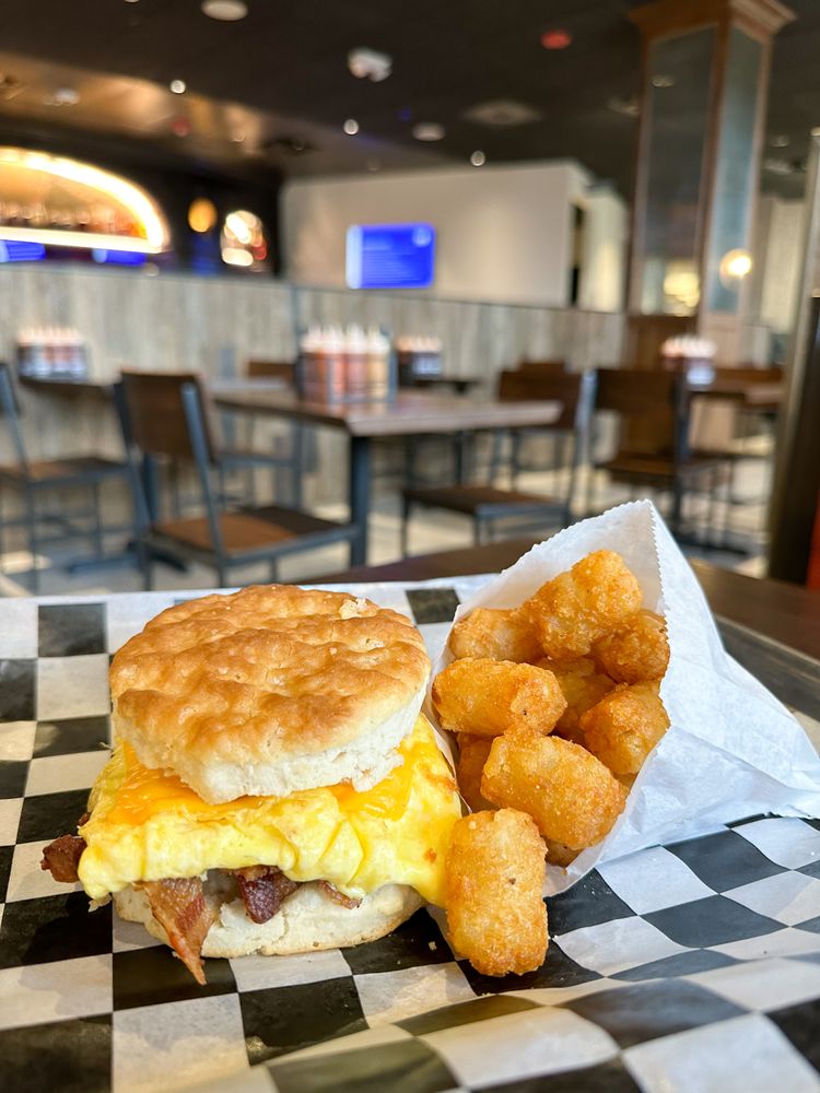 CBQ Updated September 2024 11 Photos 4160 Mears Ave, Chesapeake